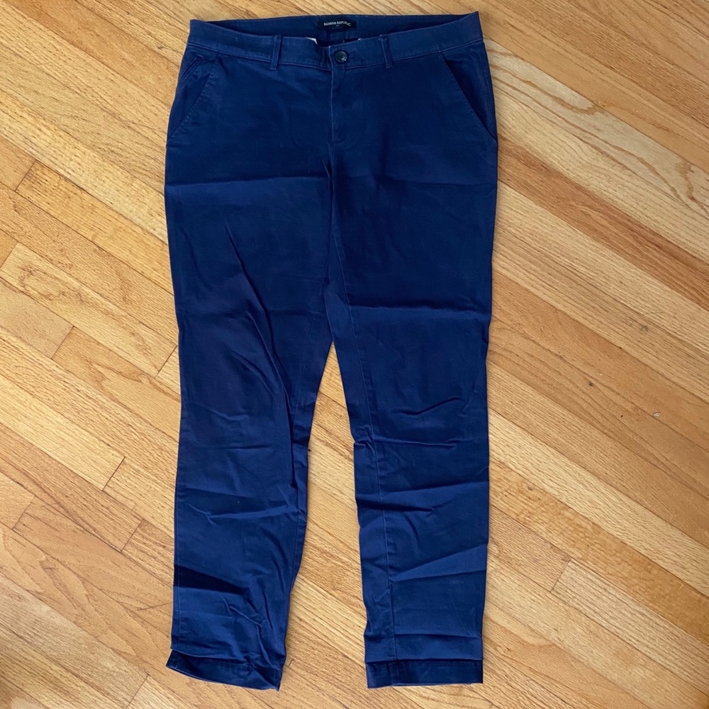 Banana Republic Navy size 6 Chino pants
